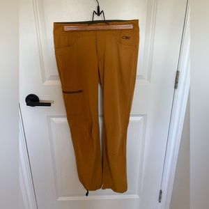 Outdoor Research Women Ferrosi Pants size 4 Short length Mustard colour.